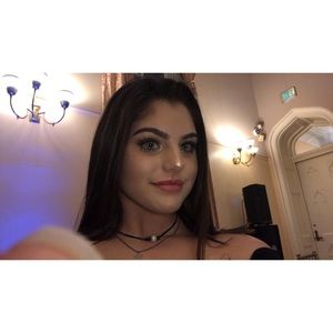 Meet your Posher, Katelyn